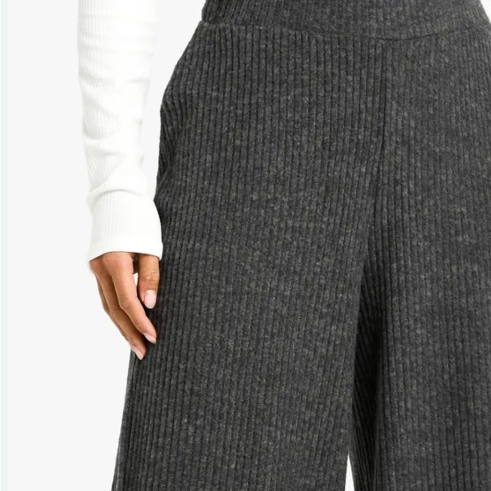 Sale 3/15 Zara Gray Wide Leg Pants with Ribbed Texture
